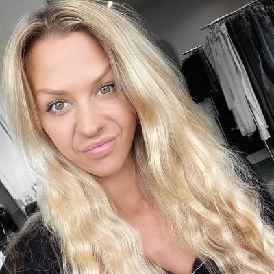 Alexandra Hall: Profile, Net Worth, and Career Insights
