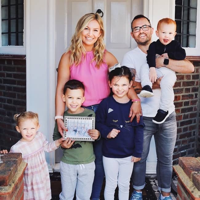 Anna Saccone-Joly: A Multifaceted YouTube Star and Family Persona