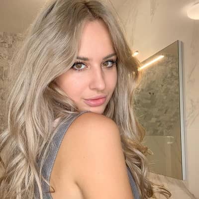 Blair Walnuts: Bulgarian Influencer's Life and Career Overview
