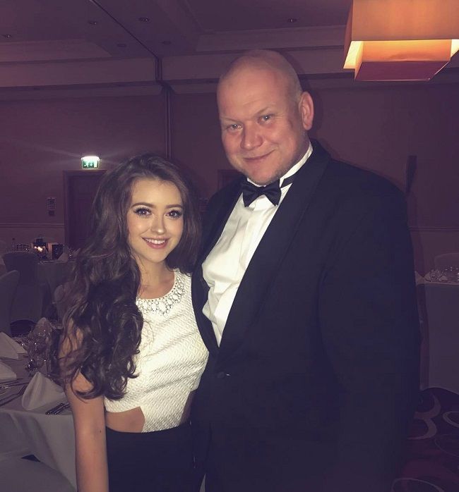 Chloe Rose: From UK Singer to Global TikTok Sensation