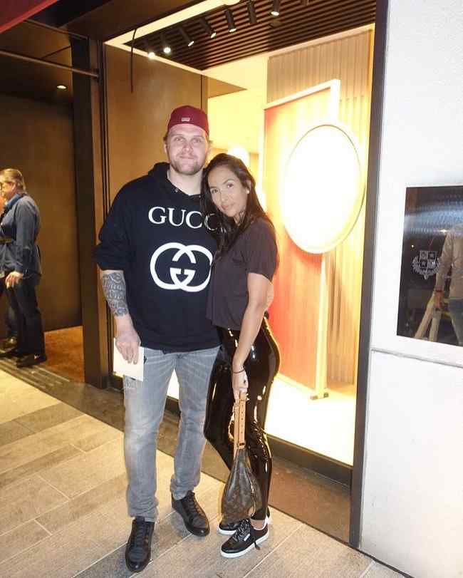 Donya Lehner: Swedish Celebrity Wife, Family Life, and Professional Insights