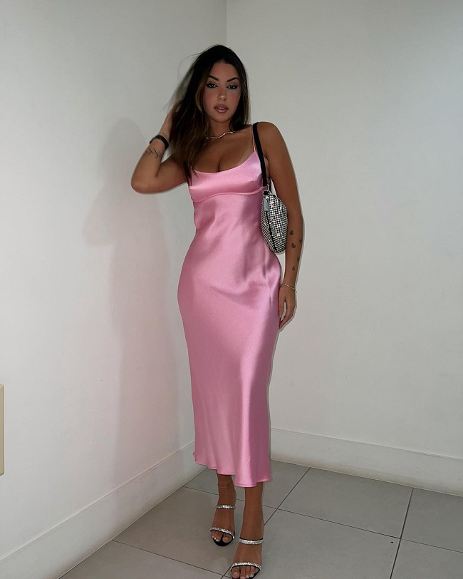 Gabriela Moura: A Comprehensive Overview of Her Life and Career