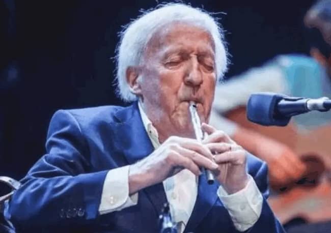 Paddy Moloney: The Iconic Leader of The Chieftains and His Remarkable Journey
