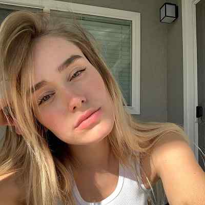 Sina Deinert: From German Dancer to Global Pop Sensation
