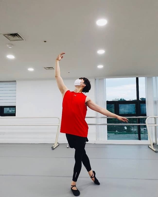 Song Kang: A Rising Star in South Korean Entertainment