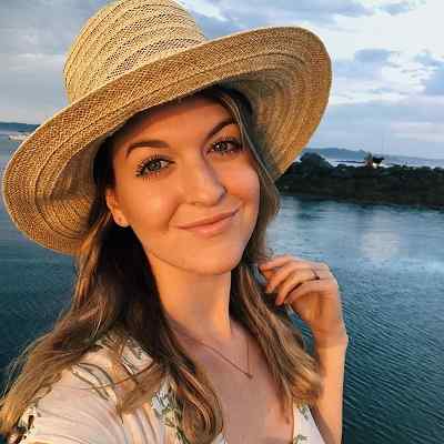 WisteriaMoon: The Journey of a Beloved Animal Jam Creator