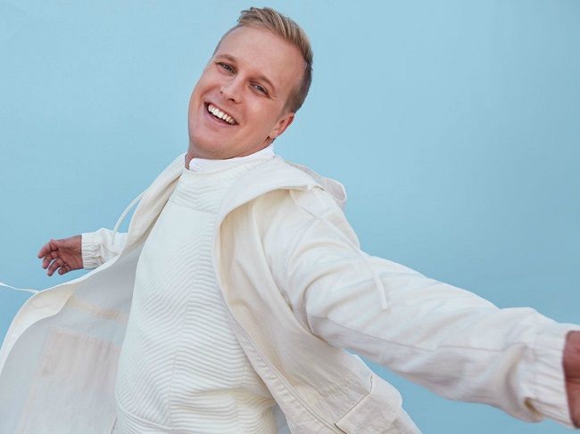 John Early: A Multifaceted American Comedy Talent